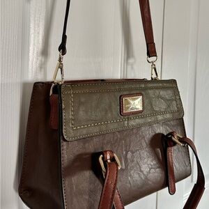 Simply Noelle Two-Tone Brown Shoulder Bag